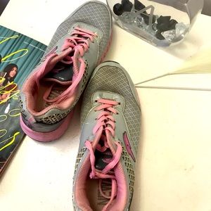 Neway women sneaker pink gray shoes